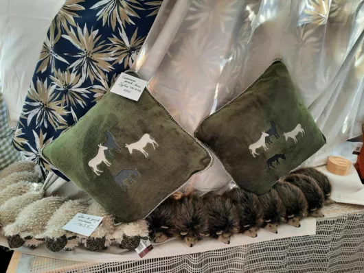 coussins polaire velours RDV au pré