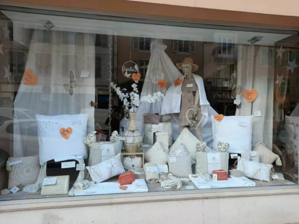 vitrine fête des mères 2025 -jolis coeurs.