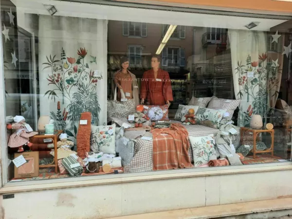 vitrine avril 2026. vichy caramel