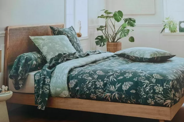 parure de lit en percale de coton. Eloîse Cyprès