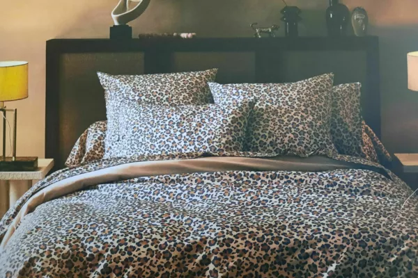 parure de lit en percale de coton. Fauve beige.