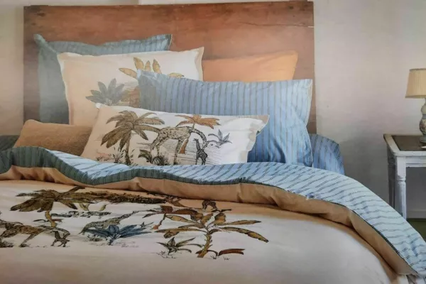 Parure de lit en percale de coton imprimé .L'oasis
