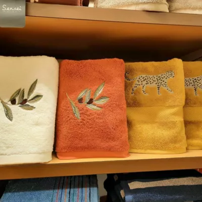 linges de toilette brodés