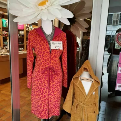 peignoir femme avec zip et peignoir enfant brodé