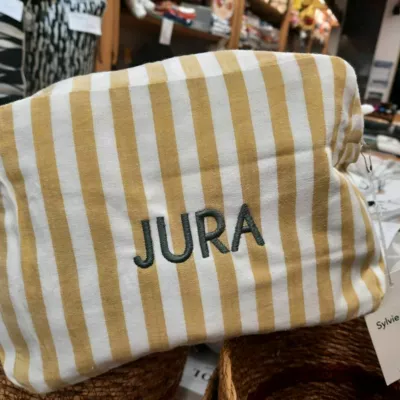 trousse coton brodée JURA