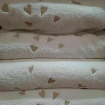 Linges de toilette jolis coeurs